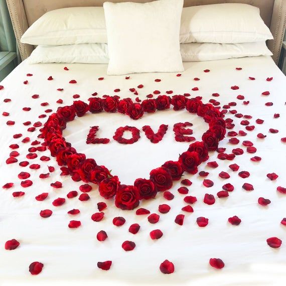 Artificial Rose Petals